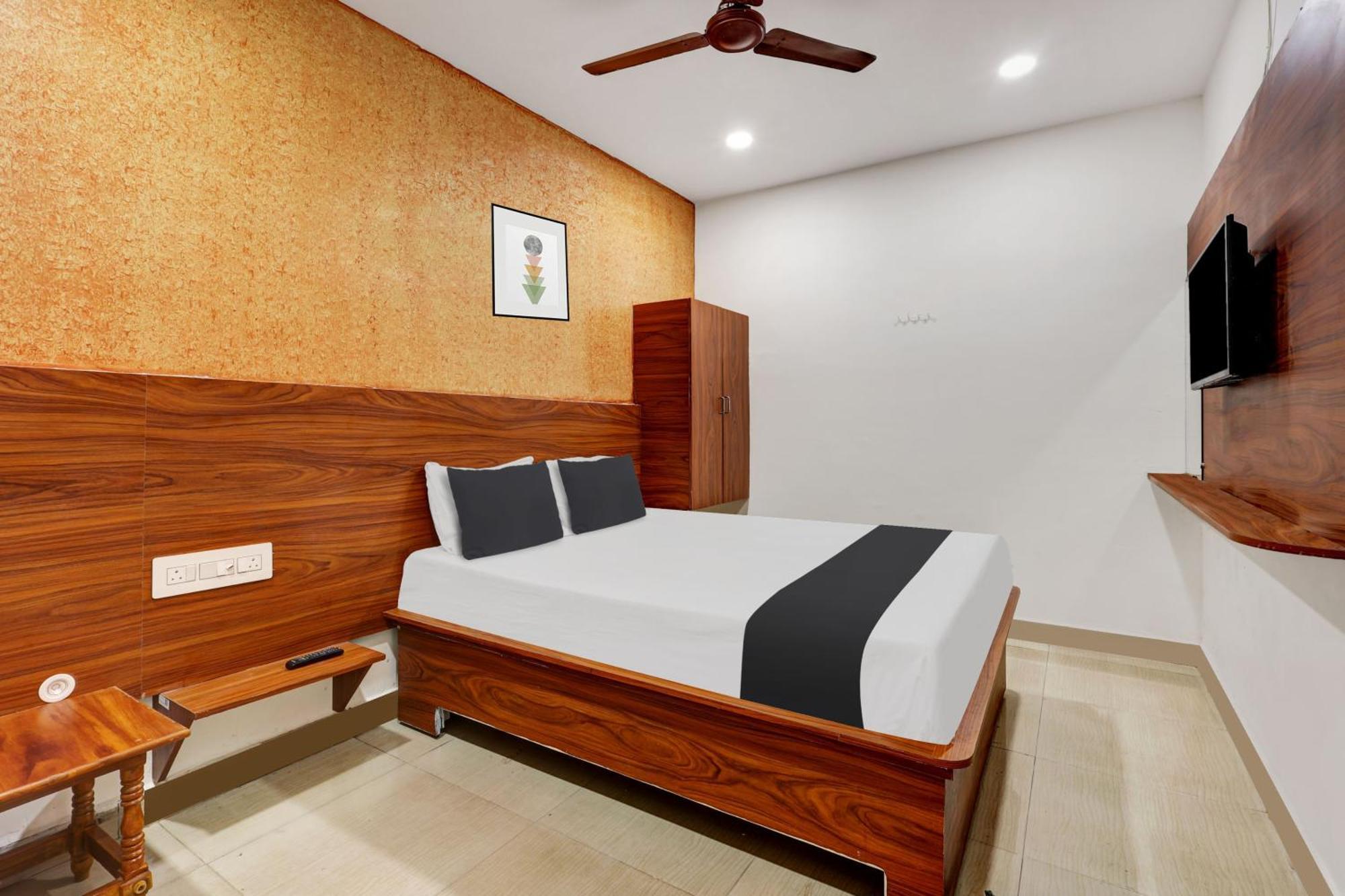Hotel O Gangothri Lodge Visakhapatnam Dış mekan fotoğraf