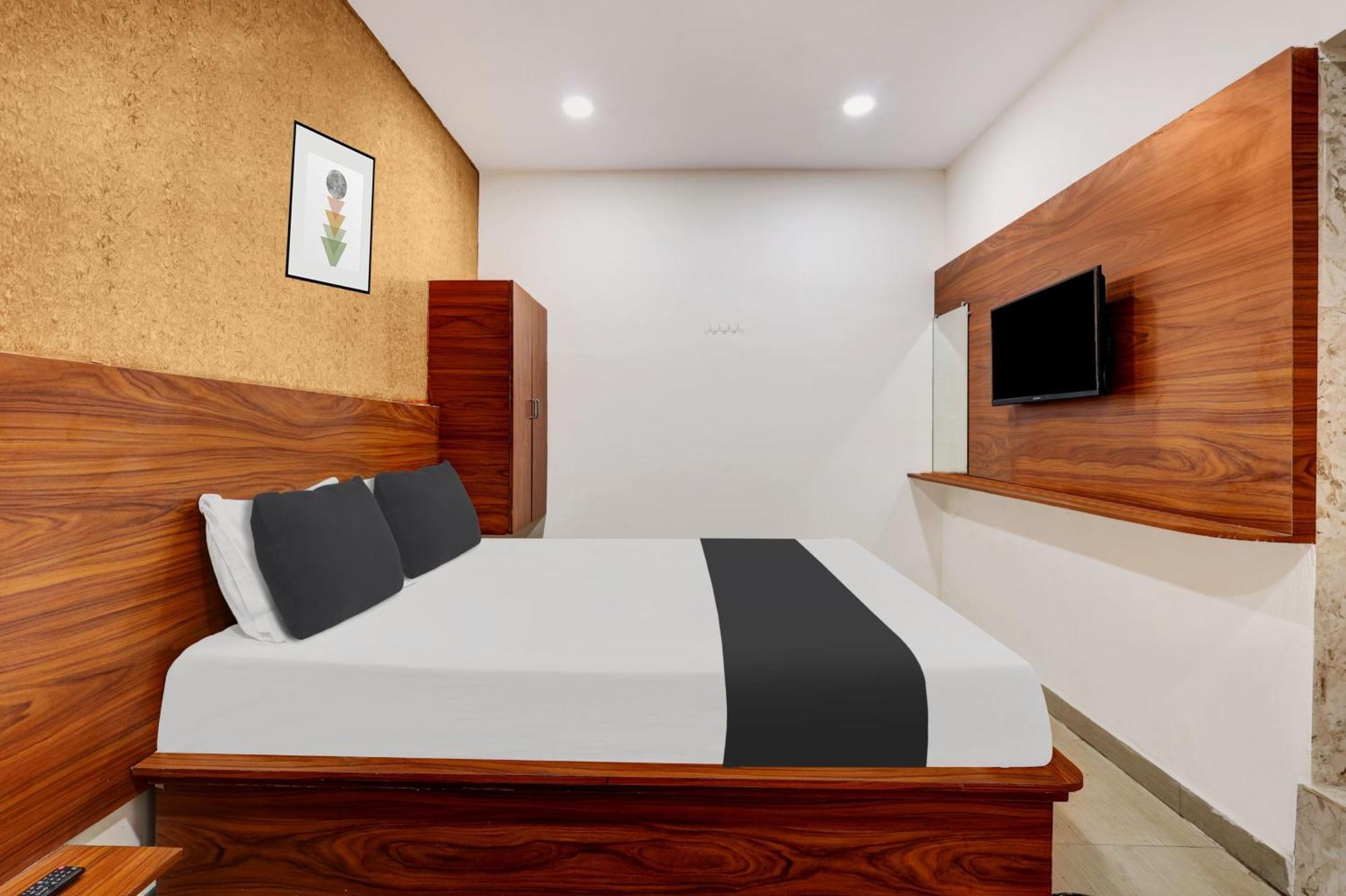 Hotel O Gangothri Lodge Visakhapatnam Dış mekan fotoğraf
