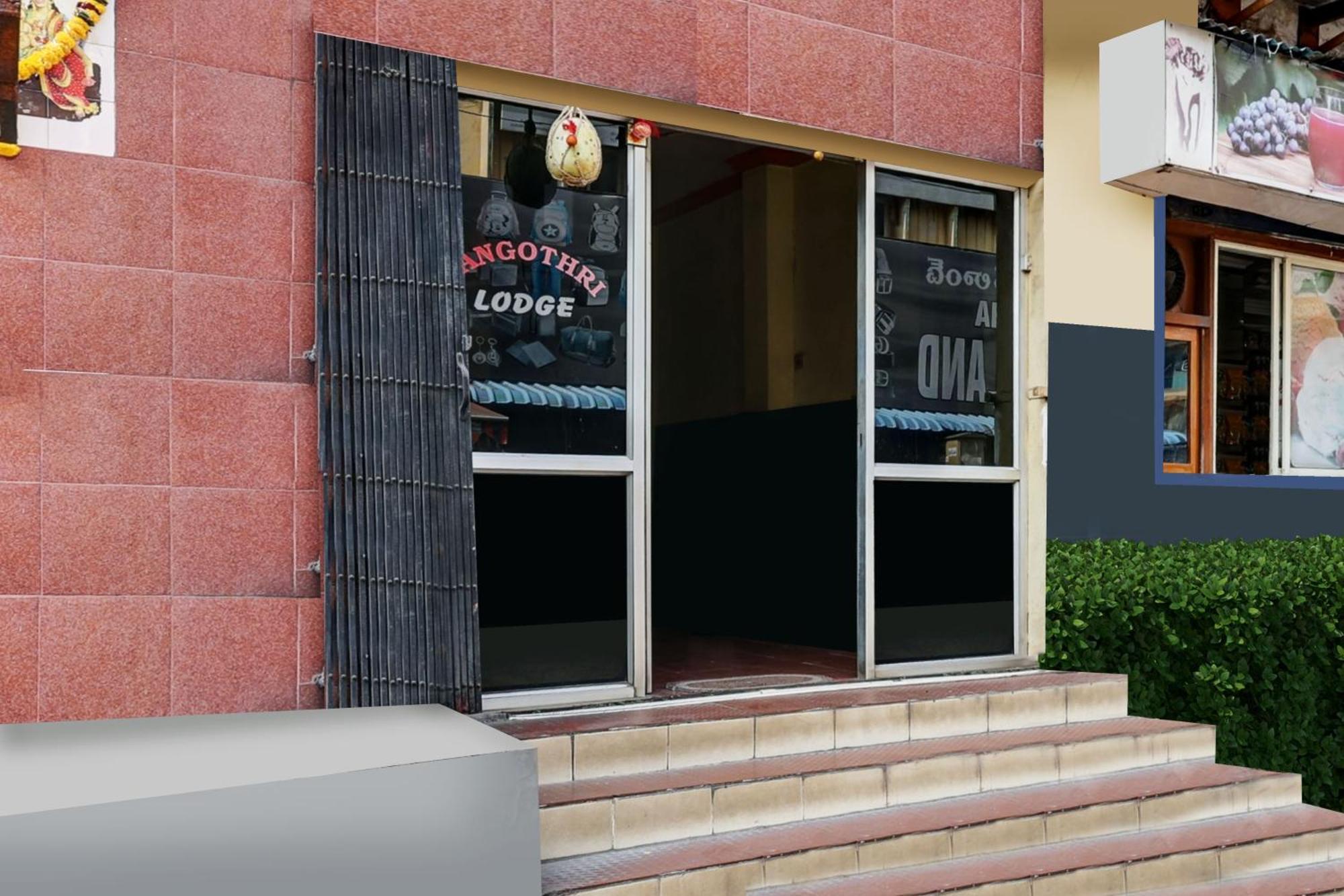 Hotel O Gangothri Lodge Visakhapatnam Dış mekan fotoğraf