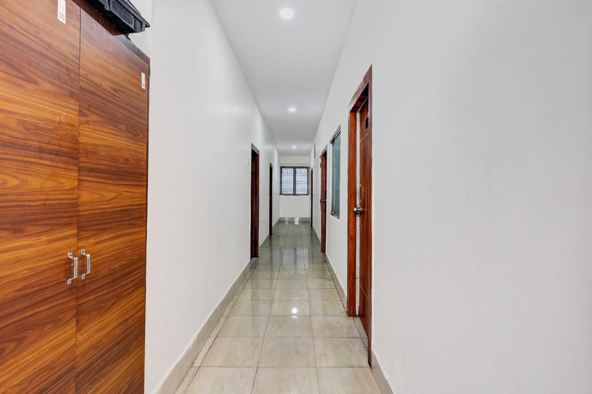 Hotel O Gangothri Lodge Visakhapatnam Dış mekan fotoğraf